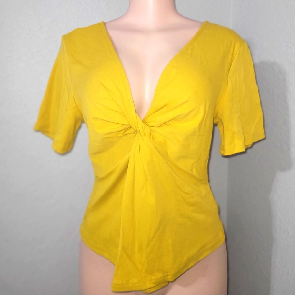 Gorgeous Deep V front/back stretch top